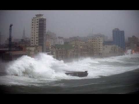 شاهد أقوى المقاطع المرعبة لقوة إعصار إيرما المدمر